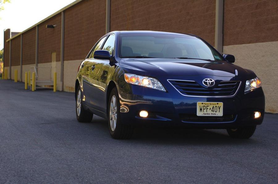  Toyota Camry XLE 2009 года  (фото 2 из 41)
